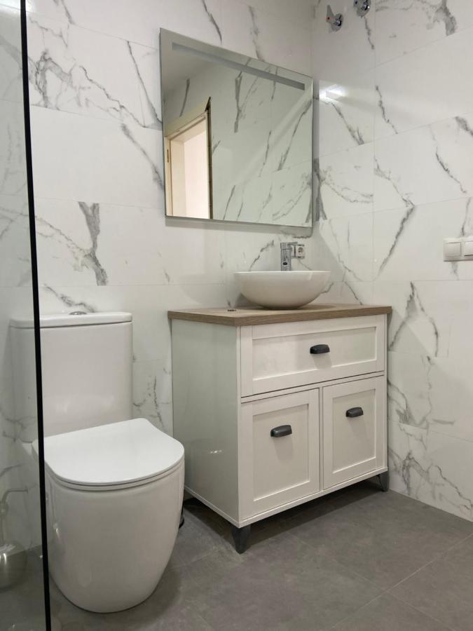 Beautiful Brand New 2 Bedroom Flat With Terrace Малага Екстер'єр фото