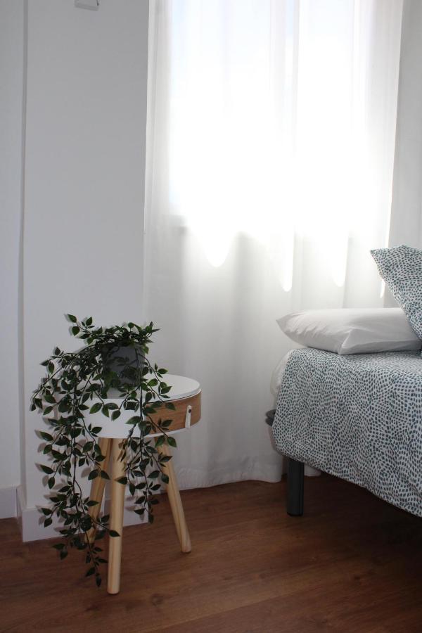 Beautiful Brand New 2 Bedroom Flat With Terrace Малага Екстер'єр фото