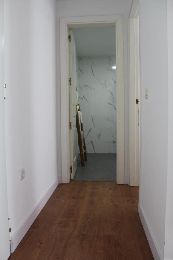 Beautiful Brand New 2 Bedroom Flat With Terrace Малага Екстер'єр фото