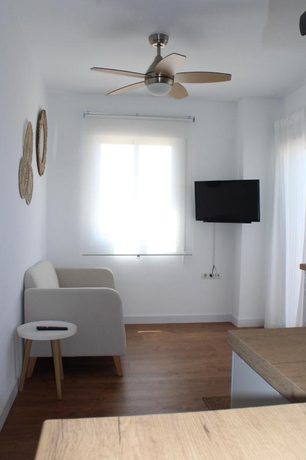 Beautiful Brand New 2 Bedroom Flat With Terrace Малага Екстер'єр фото