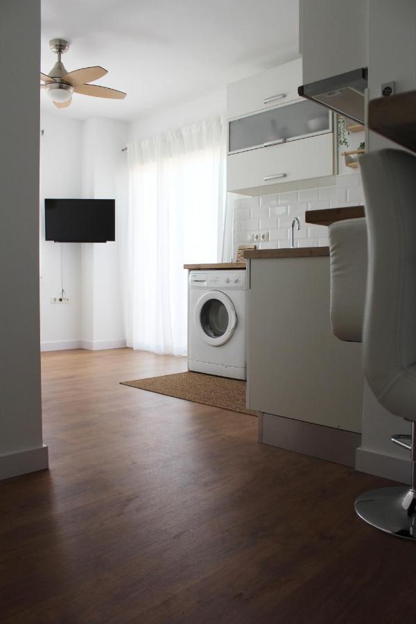 Beautiful Brand New 2 Bedroom Flat With Terrace Малага Екстер'єр фото