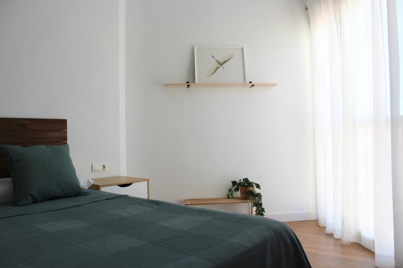Beautiful Brand New 2 Bedroom Flat With Terrace Малага Екстер'єр фото
